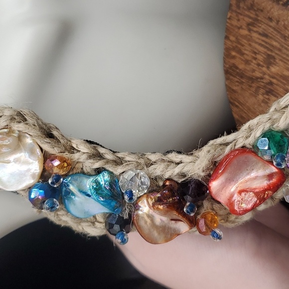 Overflow mother of pearl gloss the island vacation necklace one of a kind ✨️ - Picture 2 of 5